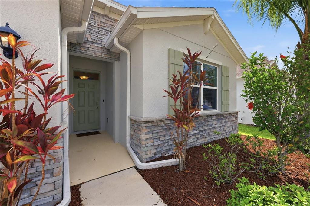 Front entry of a Lakewood Ranch home Alexa listed and sold